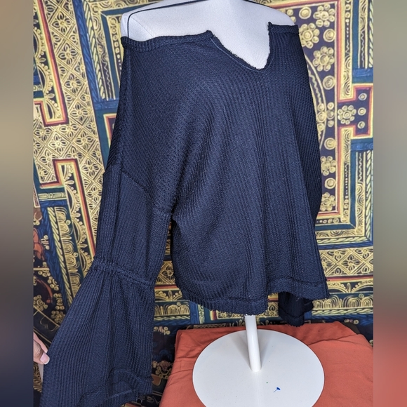 We The Free Dahlia Black Waffle Knit Bell Sleeve Thermal Top Size Small - Picture 3 of 8